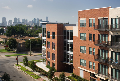 Exterior View of 2929 Wycliff Apartments