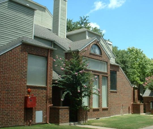 Photos of Jefferson at Lakewood Apartments