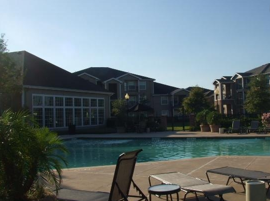 Sundecks at Archstone Memorial Heights Apartments