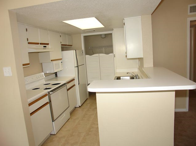 Gourmet Kitchens at these Friendswood Apartments