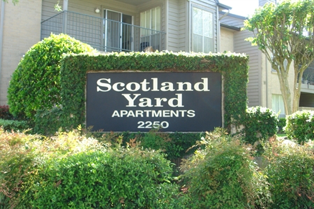 Scotland Yard Apartments Houston Photo