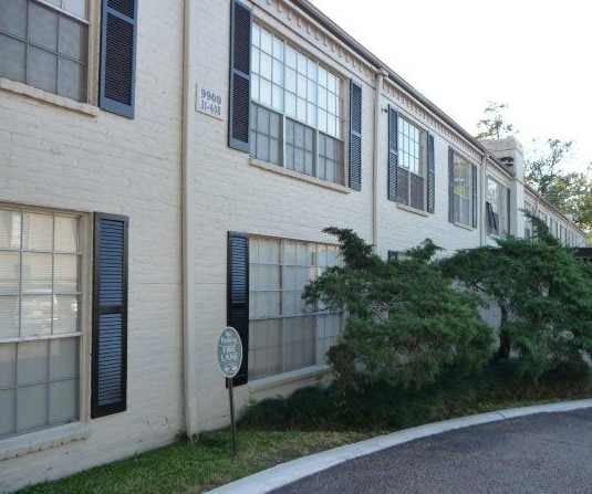 Houston Galleria Apartments at 9900 Memorial