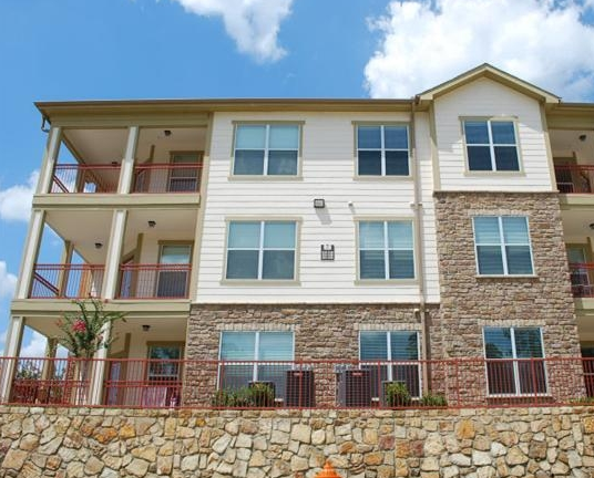 Exterior View of Conroe TX Apartments