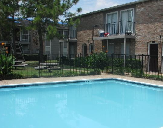 Clear Lake TX Apartments Pool Photo