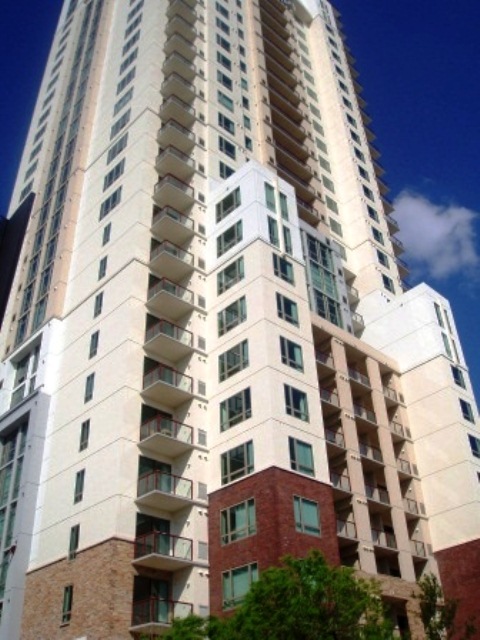 Windsor on the Lake - Austin, TX 78701 Gorgeous Austin High-Rise Apartment Overlooking Lady Bird Lake - Windsor on the Lake